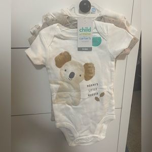 Carter’s 3pk onesie 3-6M